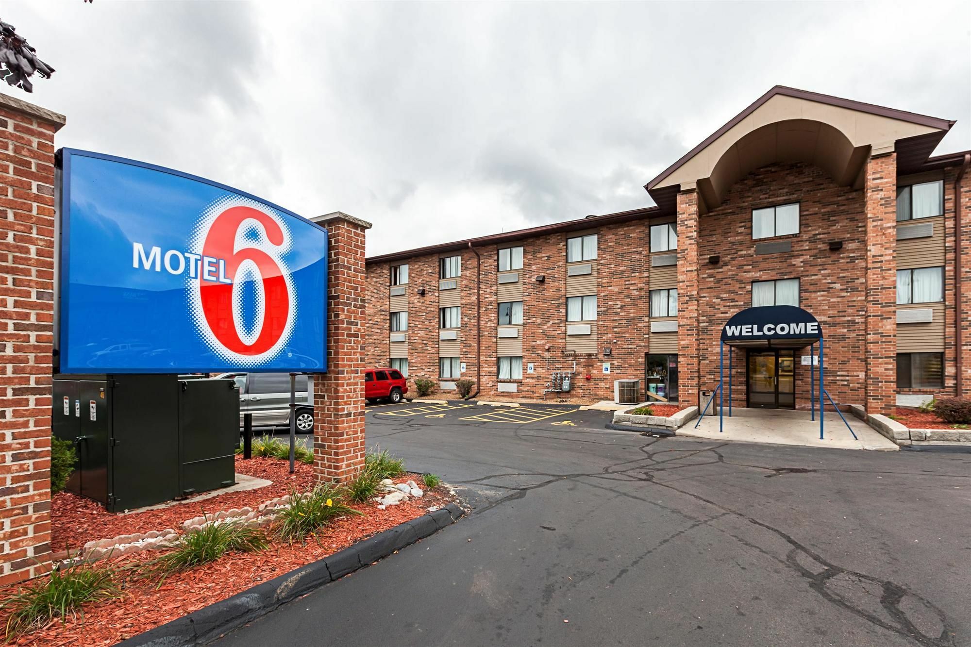Motel 6-Milwaukee, Wi - Glendale Exteriör bild